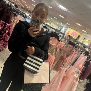 Meet your Posher, Aubrey